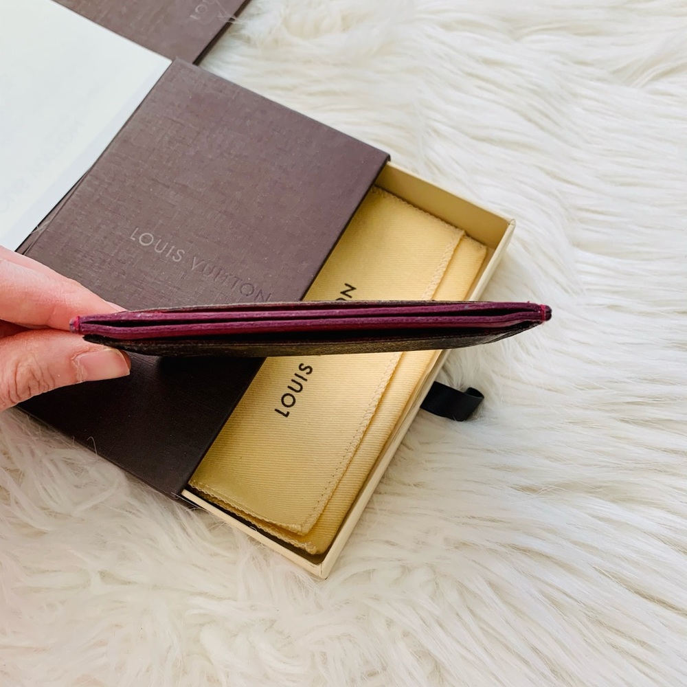 ❌SOLD❌ Louis Vuitton Fuchsia Cardholder - Picture 4 of 4